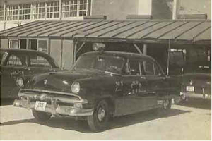 1960年頃の警察車両1